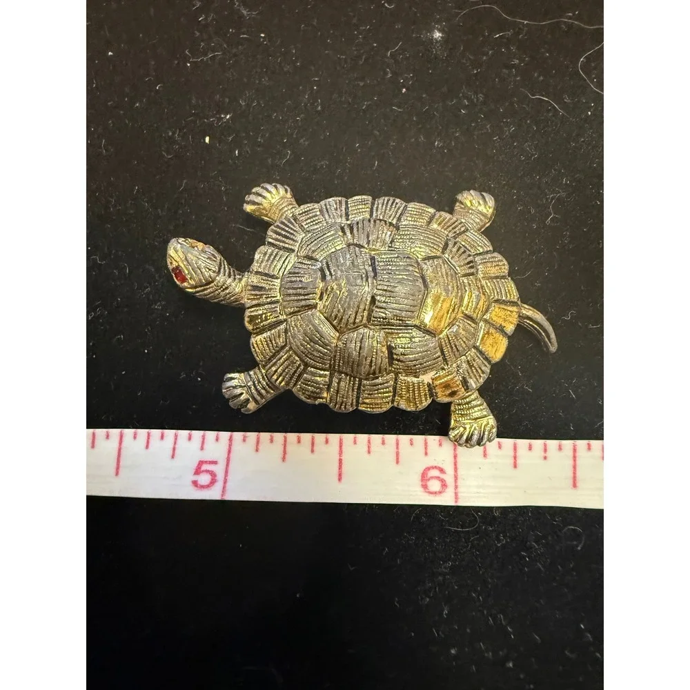 Vintage‎ Gerrys Turtle Brooch Two Tone Gold Silver Textured Red Eye Figural Pin